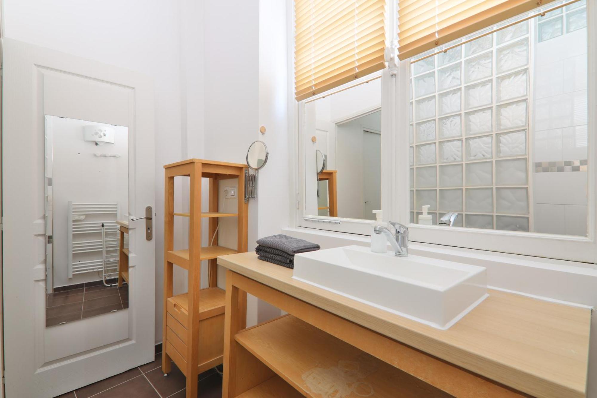 Appartement Quartier Place Des Vosges باريس المظهر الخارجي الصورة